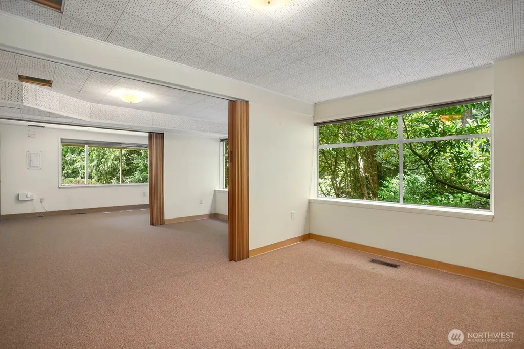 11880 NE 36th Place Bellevue WA 98005