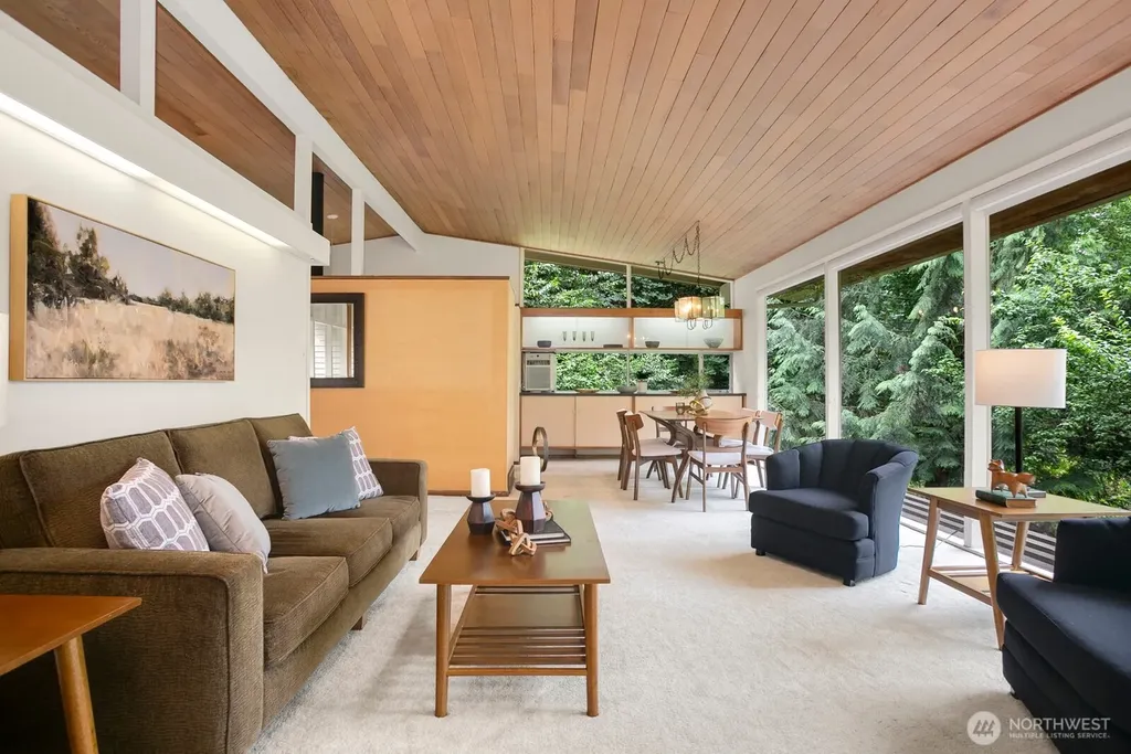11880 NE 36th Place Bellevue WA 98005