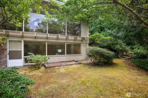 11880 NE 36th Place Bellevue WA 98005