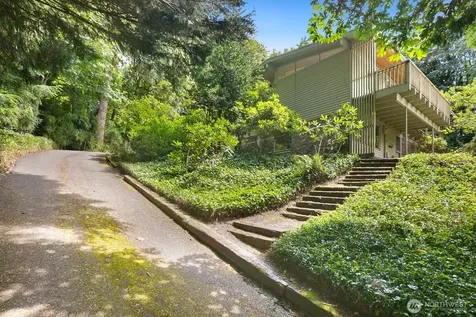 11880 NE 36th Place Bellevue WA 98005