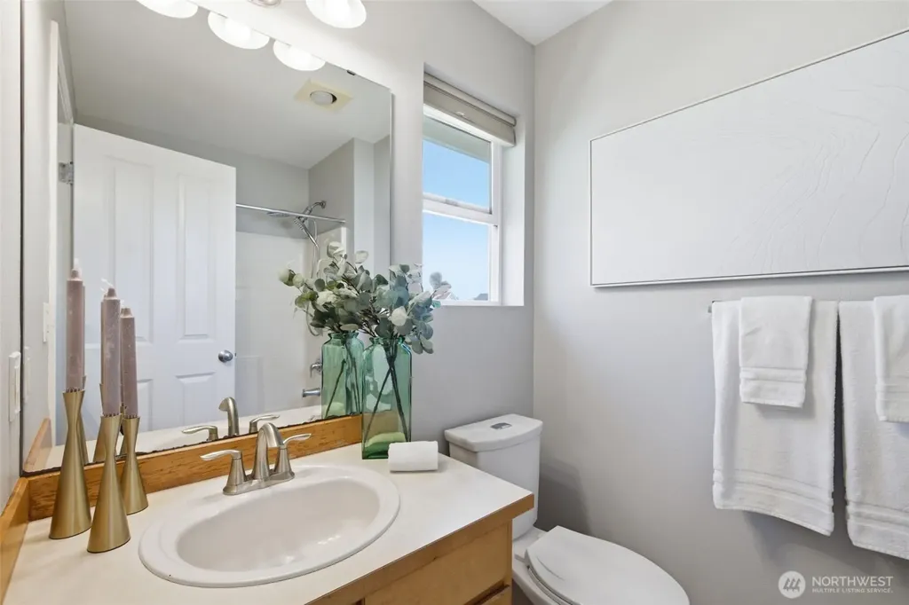 7624 39th Avenue S Seattle WA 98118