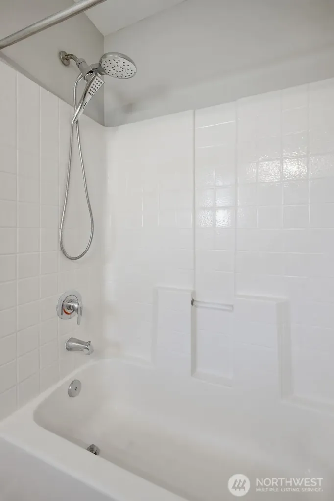 7624 39th Avenue S Seattle WA 98118