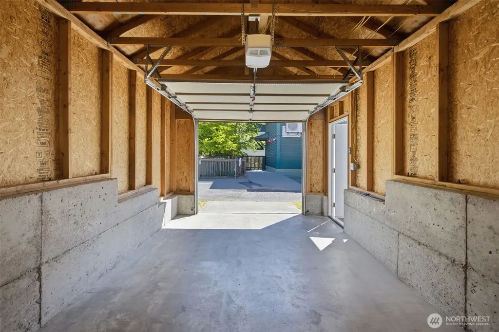 7624 39th Avenue S Seattle WA 98118