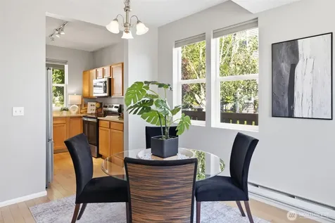 7624 39th Avenue S Seattle WA 98118