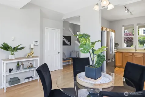 7624 39th Avenue S Seattle WA 98118