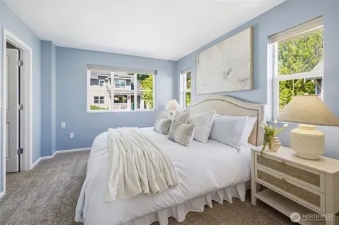 7624 39th Avenue S Seattle WA 98118
