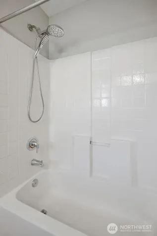 7624 39th Avenue S Seattle WA 98118