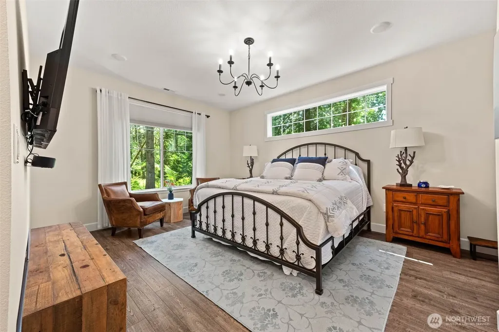632 E Pointes Drive W Shelton WA 98584