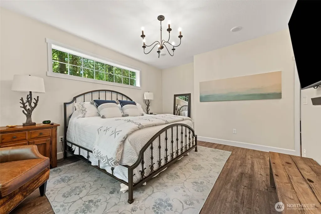 632 E Pointes Drive W Shelton WA 98584