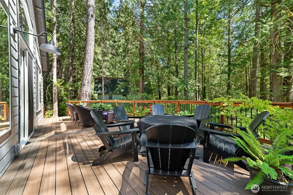 632 E Pointes Drive W Shelton WA 98584