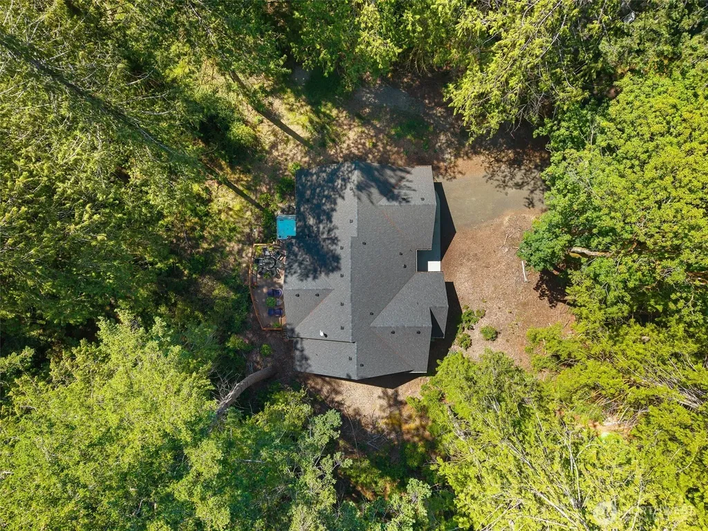 632 E Pointes Drive W Shelton WA 98584
