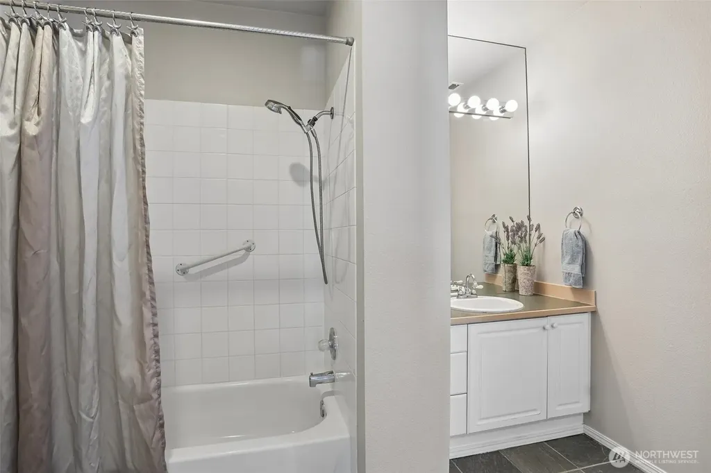 440 S 51st Court Renton WA 98055