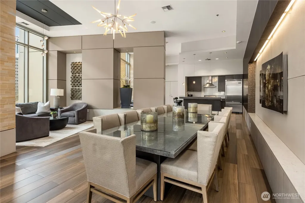 10610 NE 9th Place Bellevue WA 98004