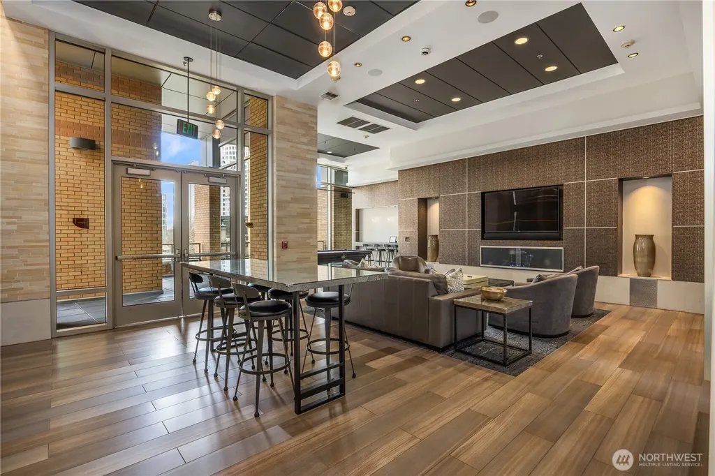10610 NE 9th Place Bellevue WA 98004