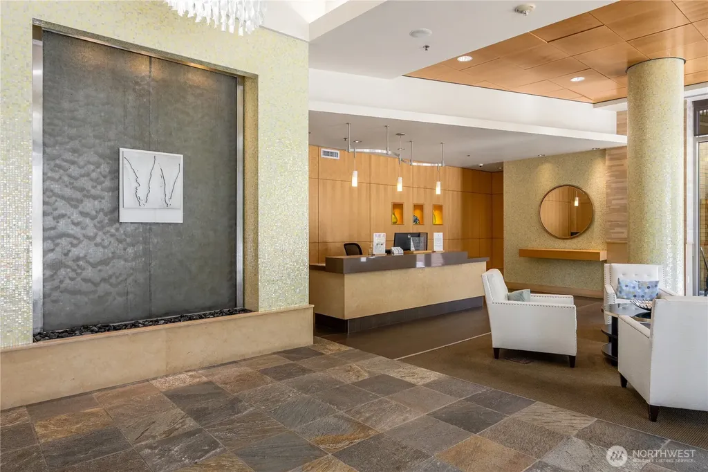 10610 NE 9th Place Bellevue WA 98004