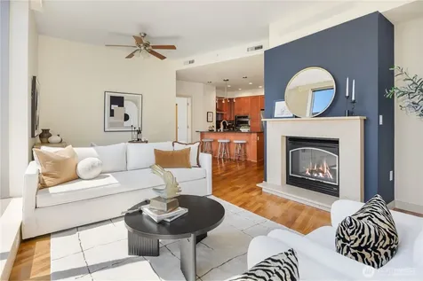 10610 NE 9th Place Bellevue WA 98004