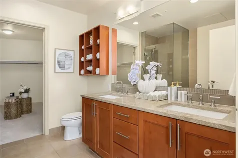 10610 NE 9th Place Bellevue WA 98004