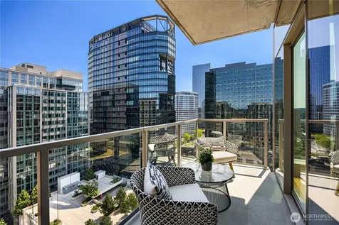 10610 NE 9th Place Bellevue WA 98004