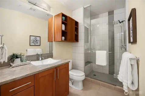 10610 NE 9th Place Bellevue WA 98004