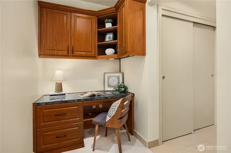 10610 NE 9th Place Bellevue WA 98004