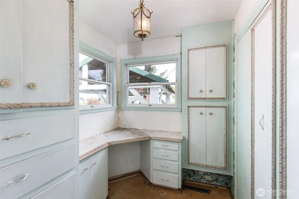 441 E Hillcrest Drive Port Angeles WA 98362