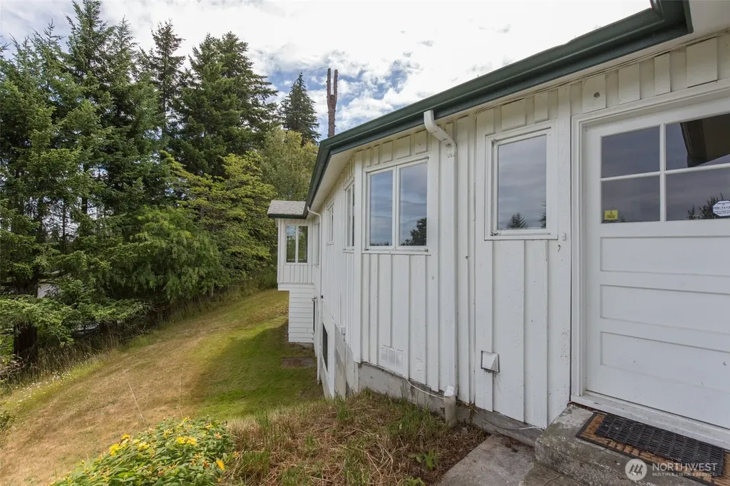 441 E Hillcrest Drive Port Angeles WA 98362