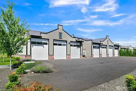 2203 Mercedes Drive Lynden WA 98264