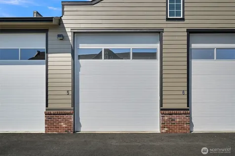 2203 Mercedes Drive Lynden WA 98264
