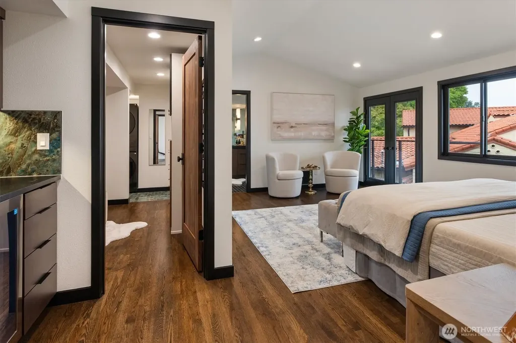 11213 Arroyo Beach Place SW Seattle WA 98146