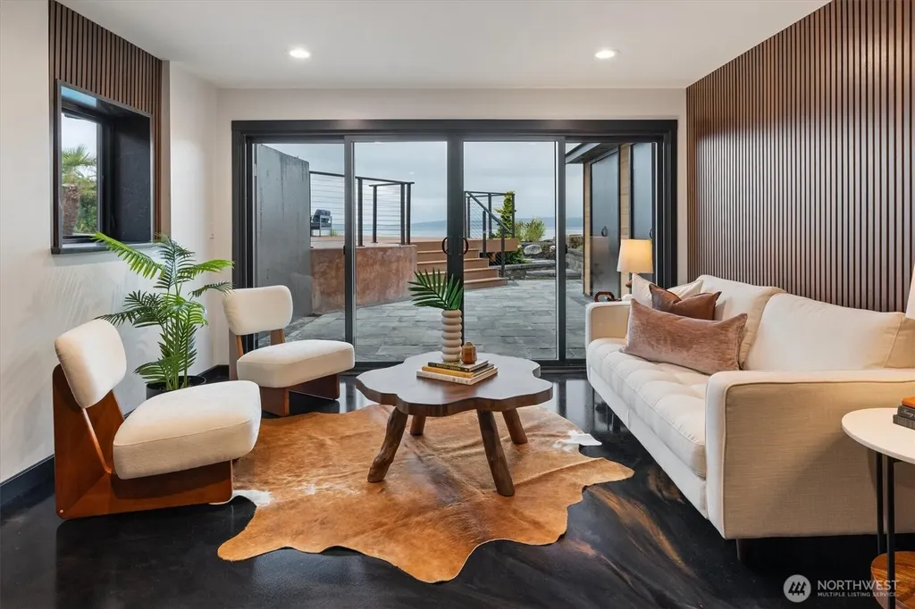 11213 Arroyo Beach Place SW Seattle WA 98146