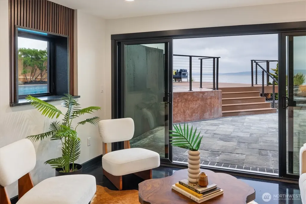 11213 Arroyo Beach Place SW Seattle WA 98146