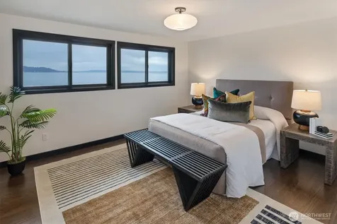 11213 Arroyo Beach Place SW Seattle WA 98146