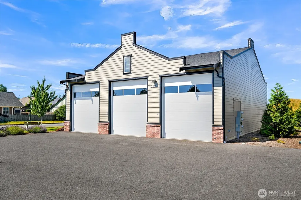 2203 Mercedes Drive Lynden WA 98264