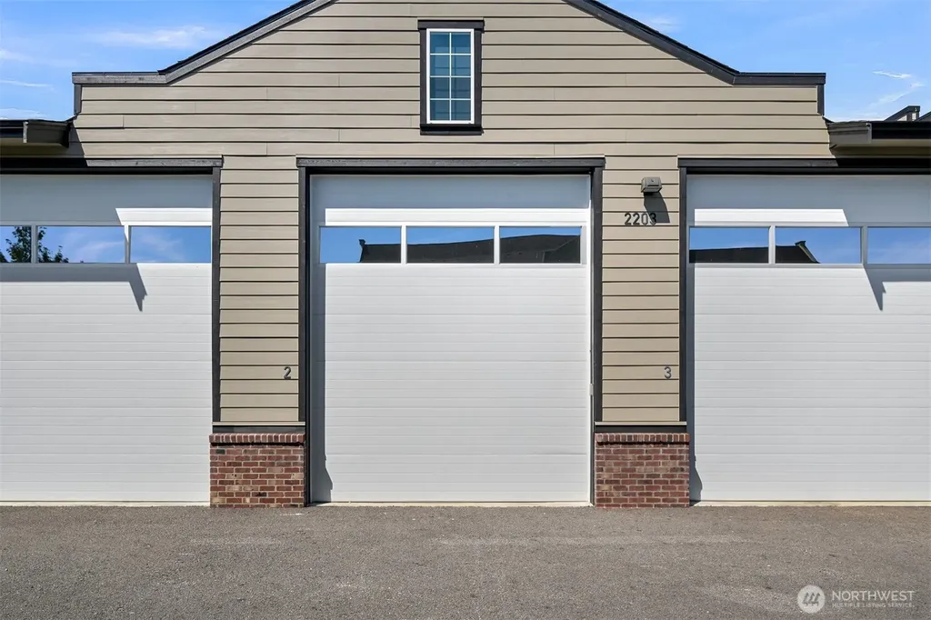 2203 Mercedes Drive Lynden WA 98264