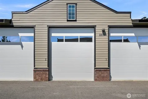 2203 Mercedes Drive Lynden WA 98264