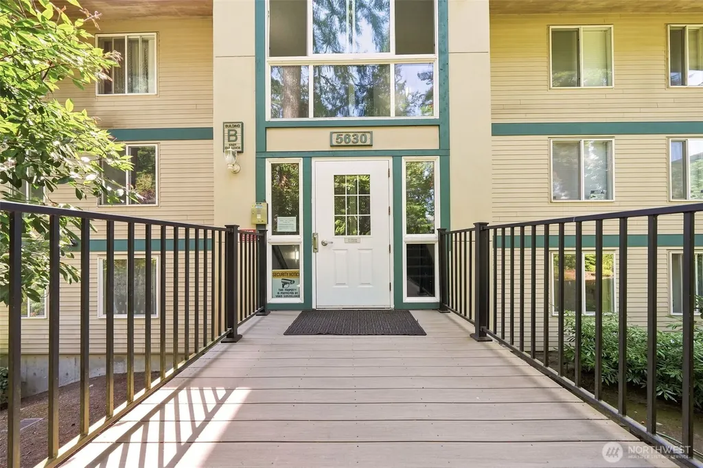 5630 200th Street SW Lynnwood WA 98036