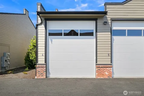 2203 Mercedes Drive Lynden WA 98264