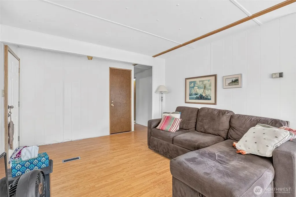 13301 North Place Long Beach WA 98631