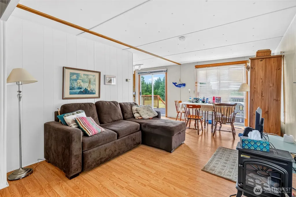 13301 North Place Long Beach WA 98631