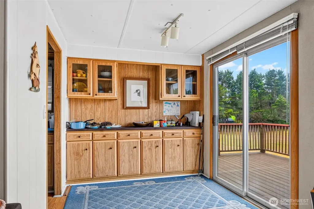 13301 North Place Long Beach WA 98631