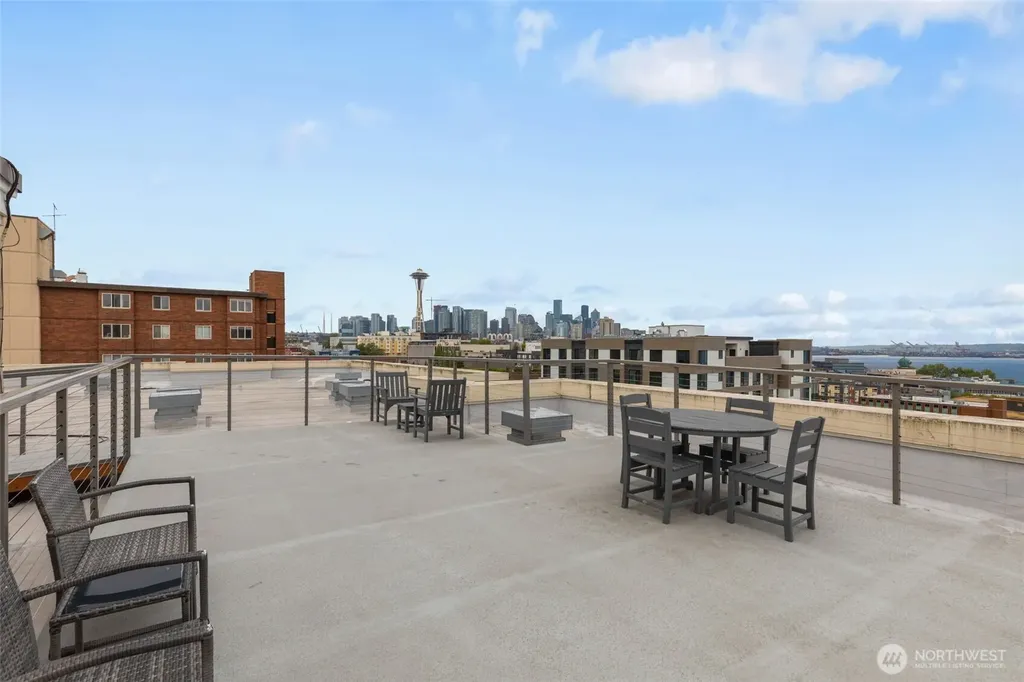 530 4th Avenue W Seattle WA 98119