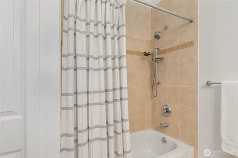 530 4th Avenue W Seattle WA 98119