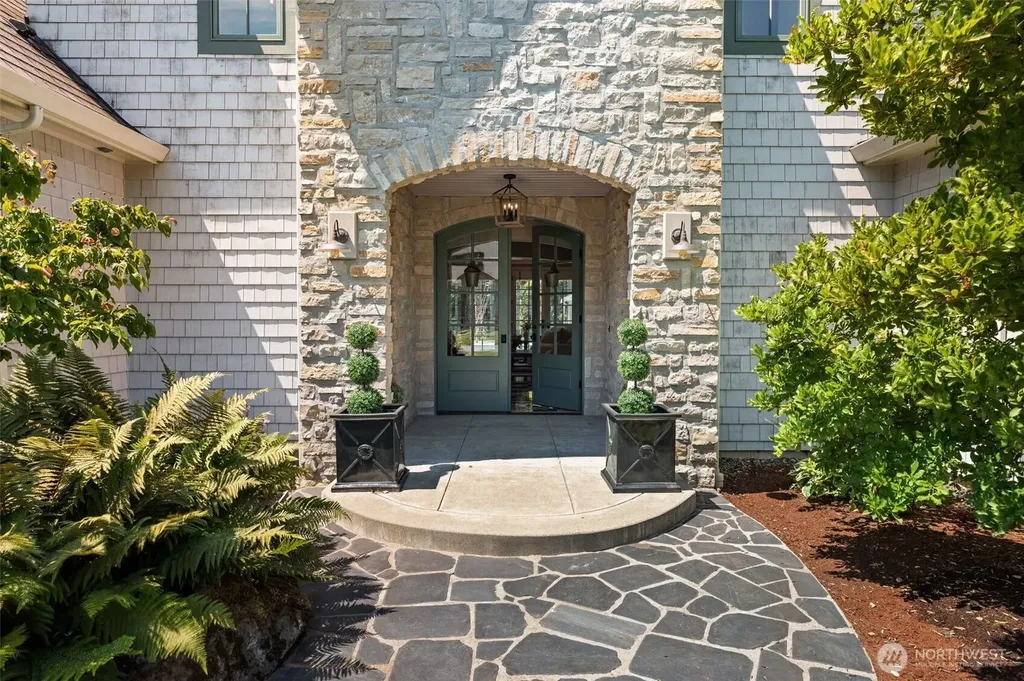 12210 Osprey Drive NW Gig Harbor WA 98332