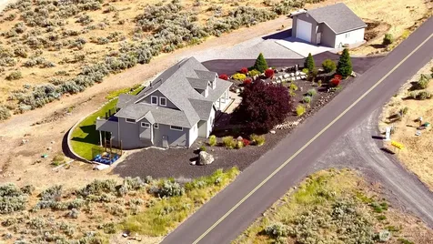 45720 Geostar Drive Grand Coulee WA 99133
