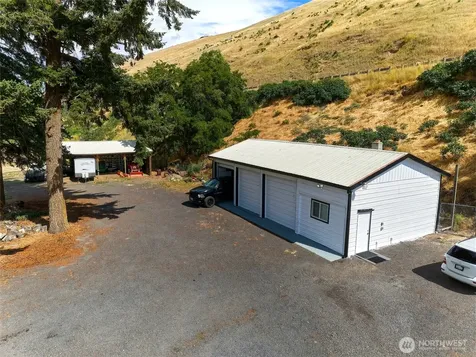 100 Vernon Lane Dayton WA 99328
