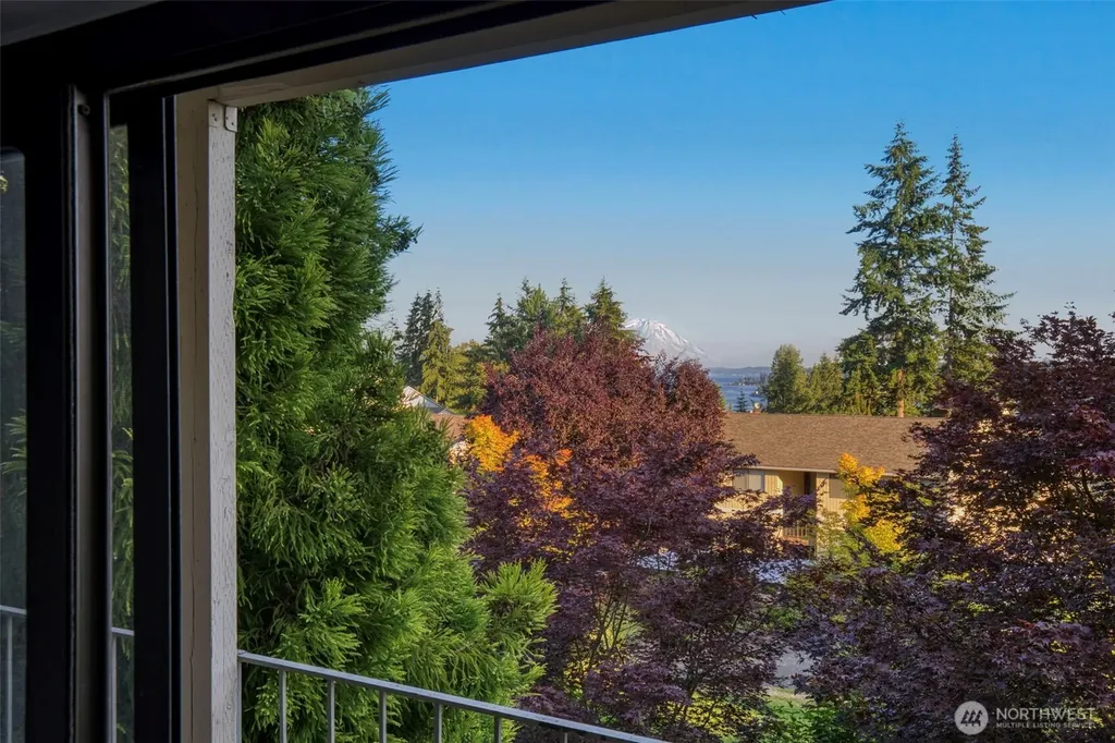 26435 Pennsylvania Avenue Kingston WA 98346