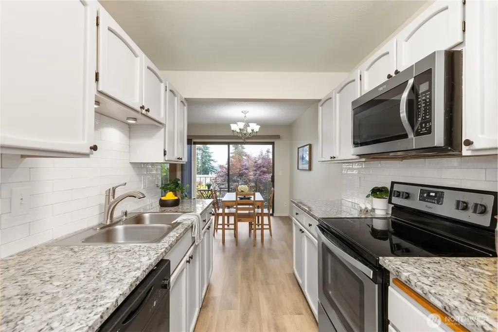 26435 Pennsylvania Avenue Kingston WA 98346