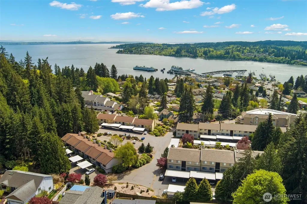 26435 Pennsylvania Avenue Kingston WA 98346