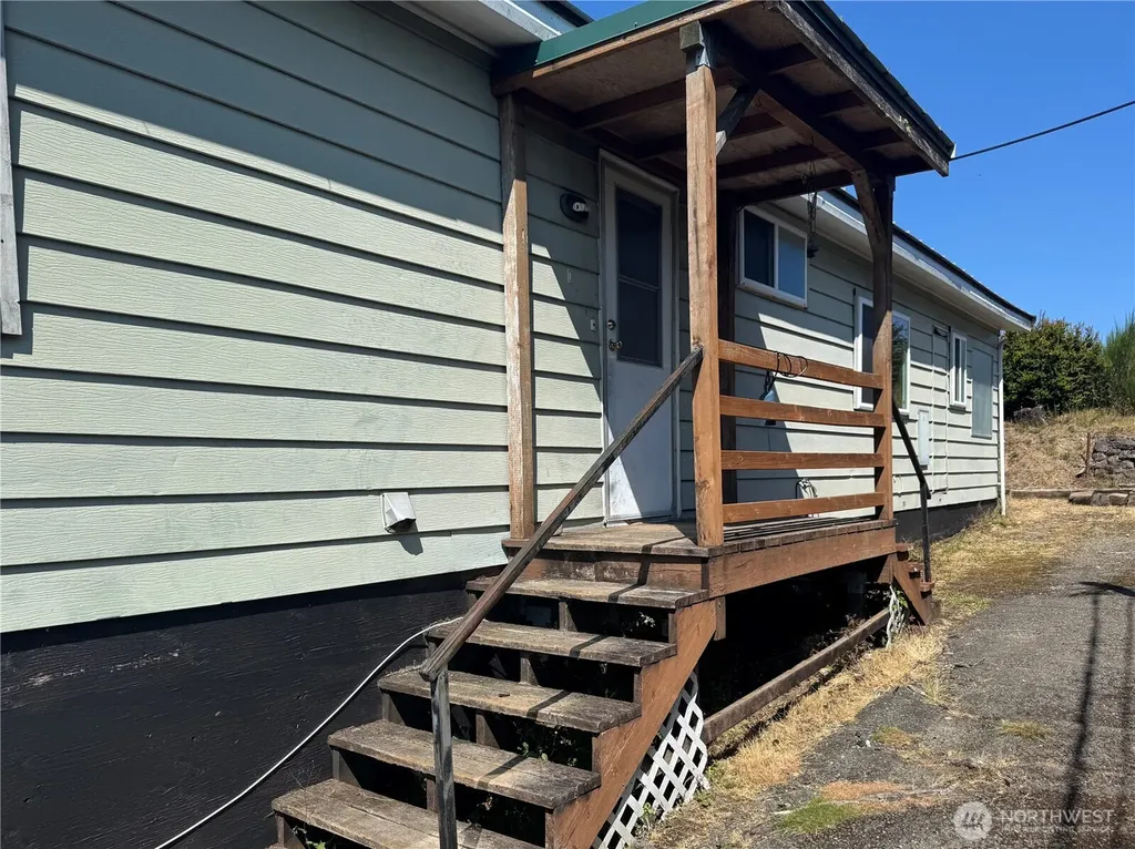 260 E Olympic Drive Grapeview WA 98546