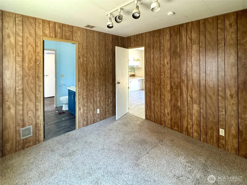 260 E Olympic Drive Grapeview WA 98546